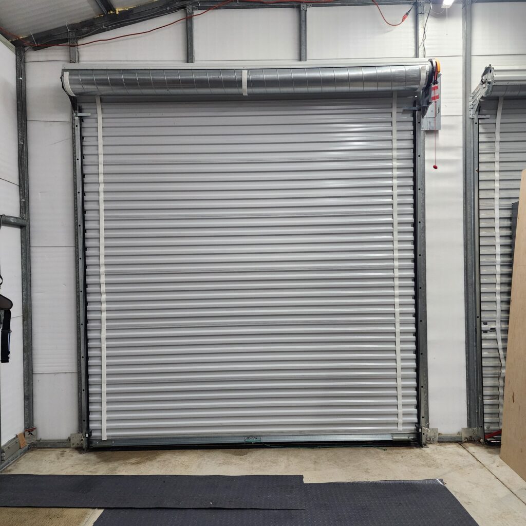 Roll up garage door Graham WA 10x10 non-insulated commercial installation