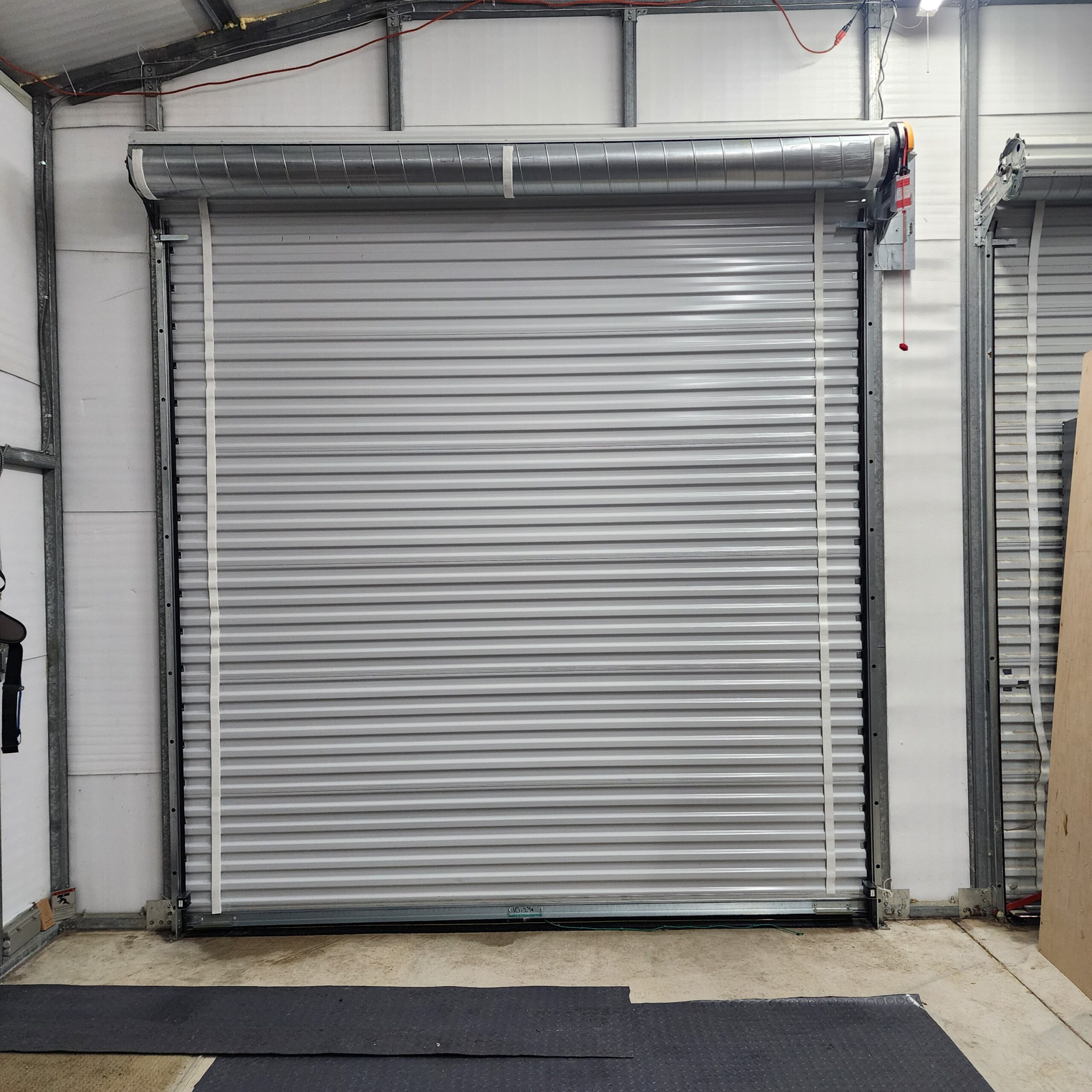 Roll up garage door Graham WA 10x10 non-insulated commercial installation